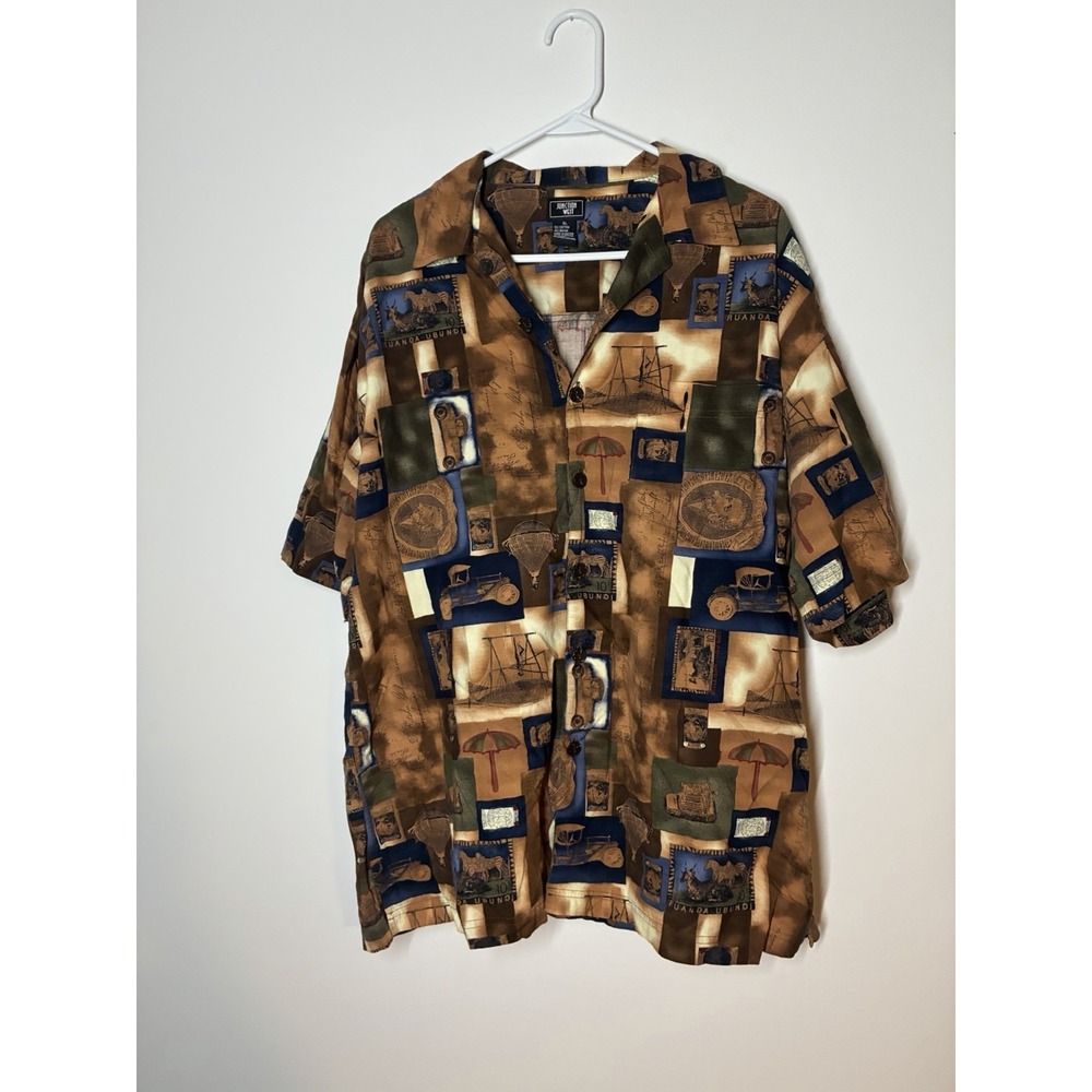 Vtg Junction West Mens XL Short Sleeve Button Up Made In UNITED ARAB EMIRATES